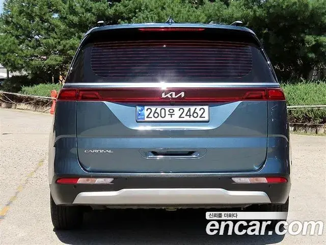 Kia Carnival 2023 — Фото 4/20