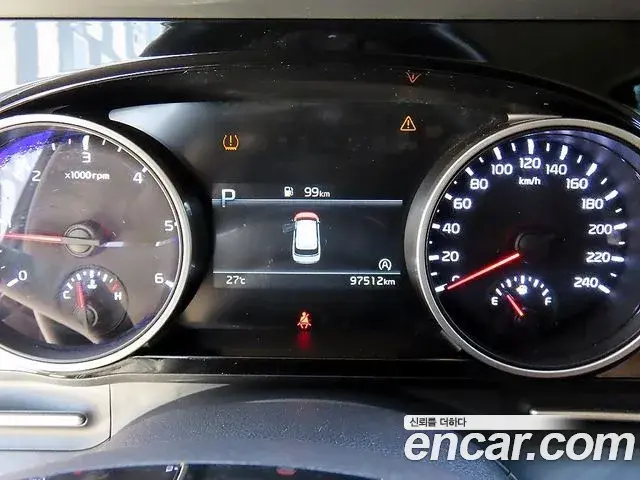 Kia Carnival 2023 — Фото 10/20