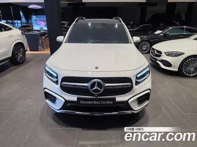 Mercedes-Benz GLB-Class 2026 — Фото 2/20