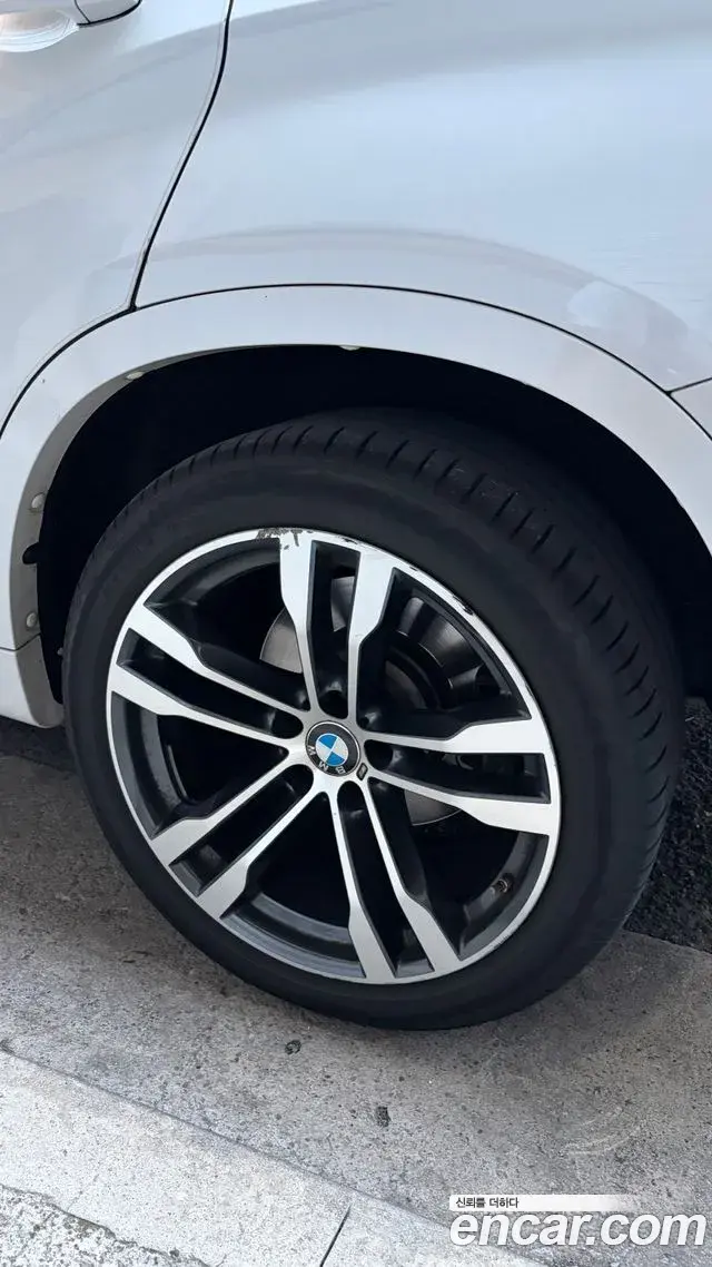 BMW X6 2018 — Фото 4/10