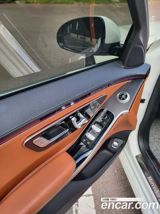 Mercedes-Benz S-Class 2022 — Фото 8/20