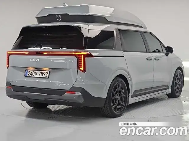 Kia Carnival 2024 — Фото 4/17