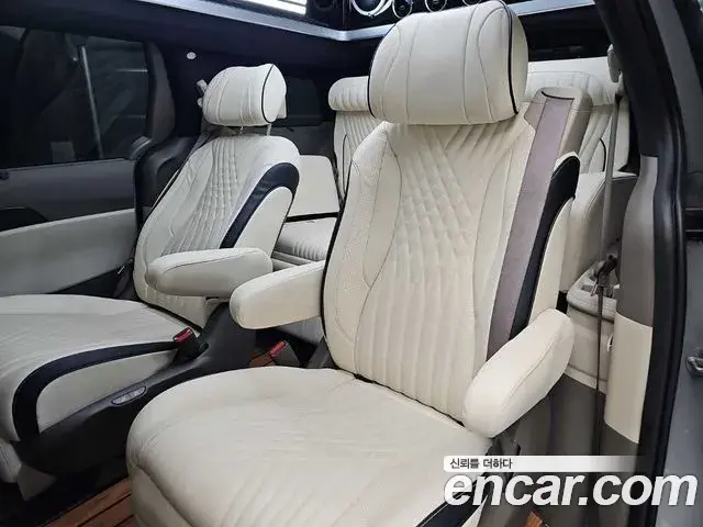 Kia Carnival 2024 — Фото 7/17