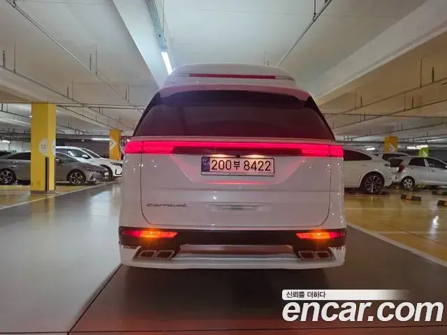 Kia Carnival 2020 — Фото 3/20