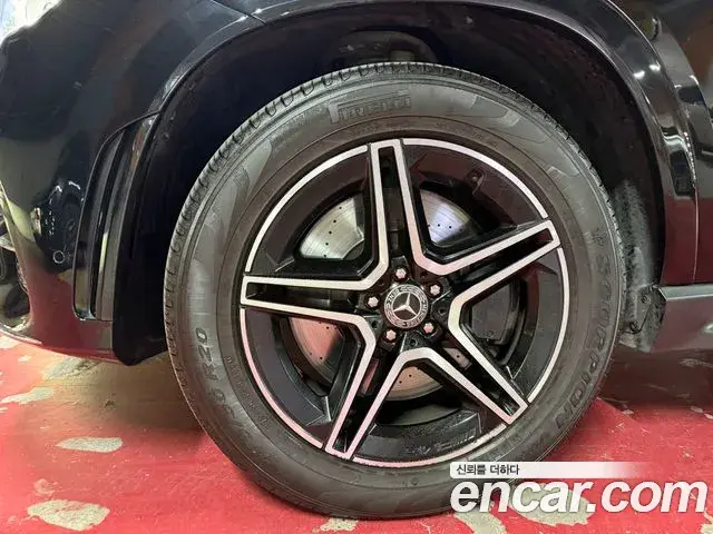 Mercedes-Benz GLE-Class 2021 — Фото 4/20