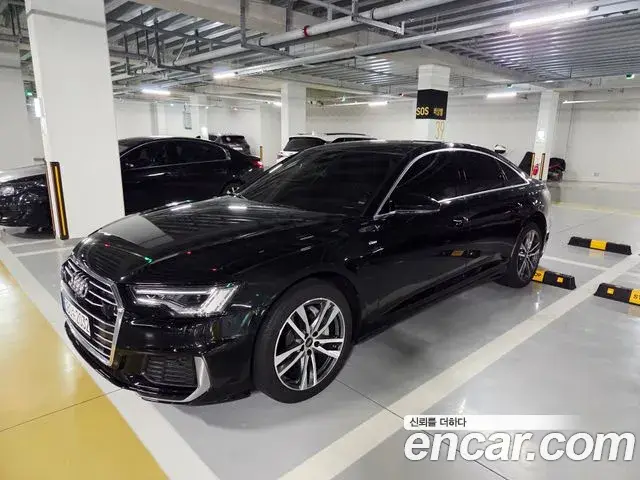 Audi A6 2019 — Фото 1/11