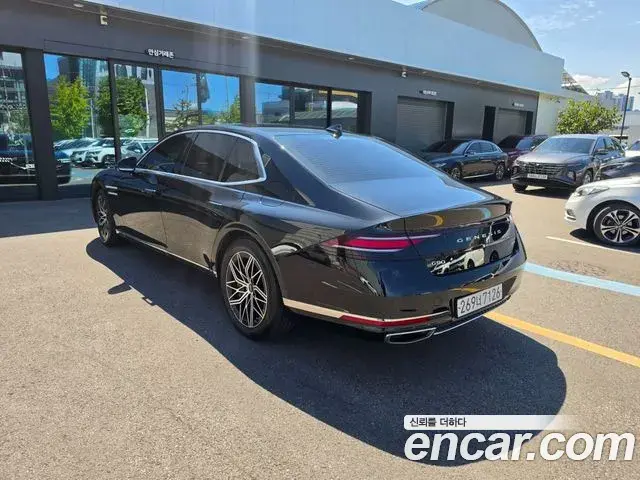 Genesis G90 2023 — Photo 3/20