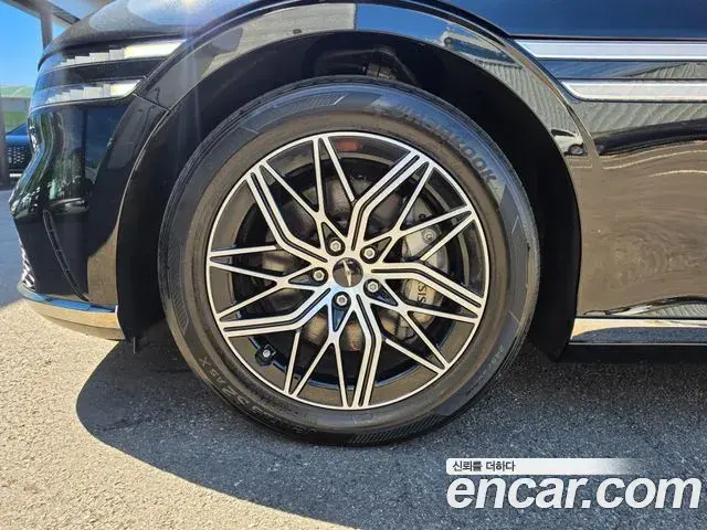 Genesis G90 2023 — Photo 5/20