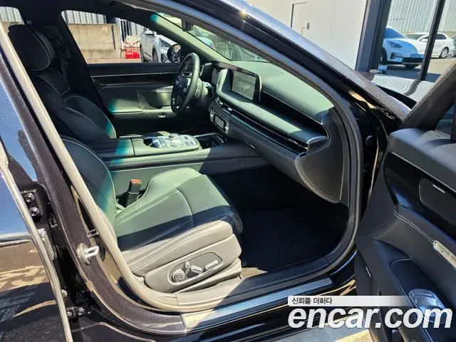 Genesis G90 2023 — Photo 15/20