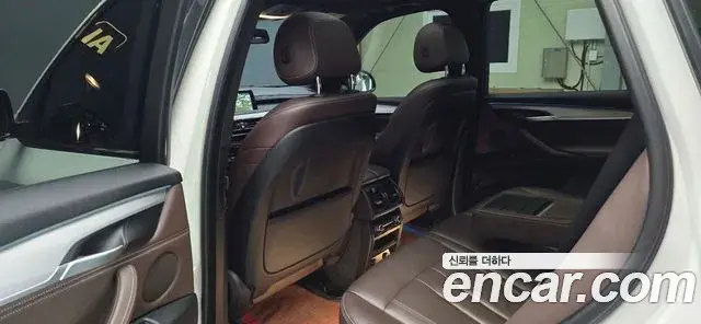 BMW X5 2018 — Photo 10/20
