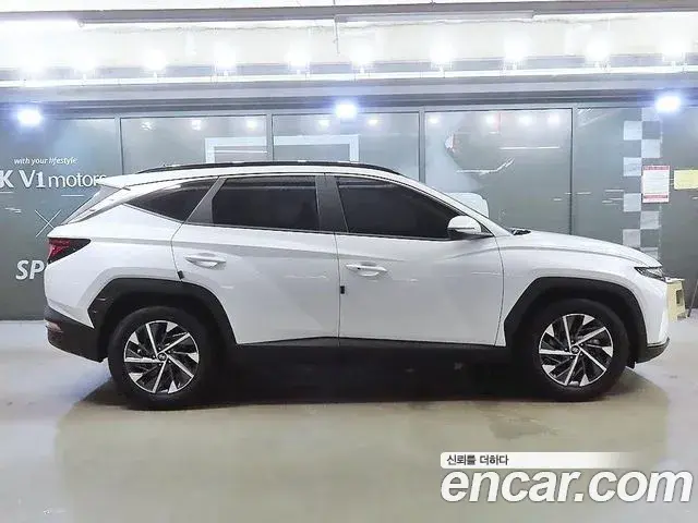 Hyundai The New Tucson 2022 — Фото 2/20