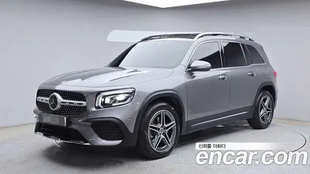 Mercedes-Benz GLB-Class 2023 — Фото 1/20