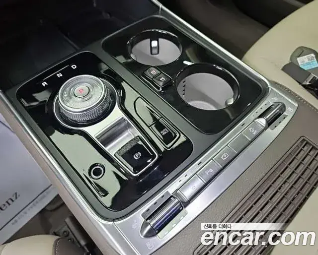 Kia Carnival 2025 — Фото 8/19