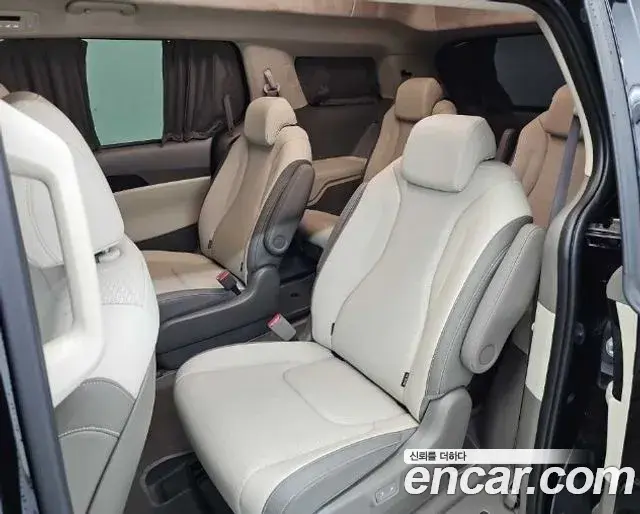 Kia Carnival 2025 — Фото 12/19