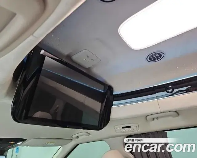 Kia Carnival 2025 — Фото 16/19