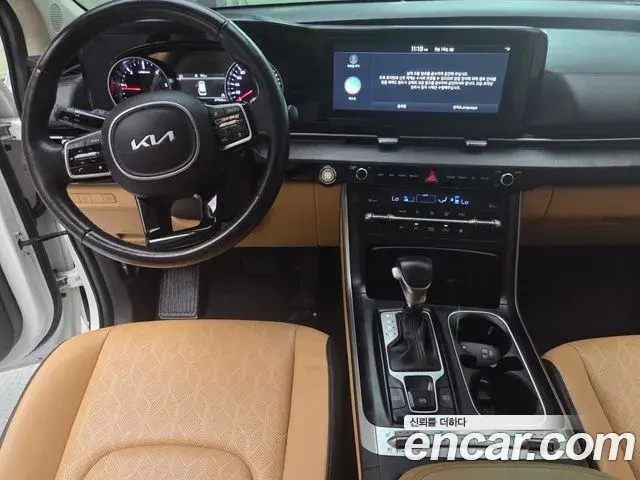 Kia Carnival 2023 — Photo 6/20