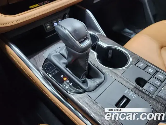 Toyota Highlander 2025 — Şəkil 12/20