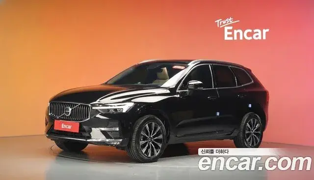 Volvo XC60 2023 — Фото 1/20