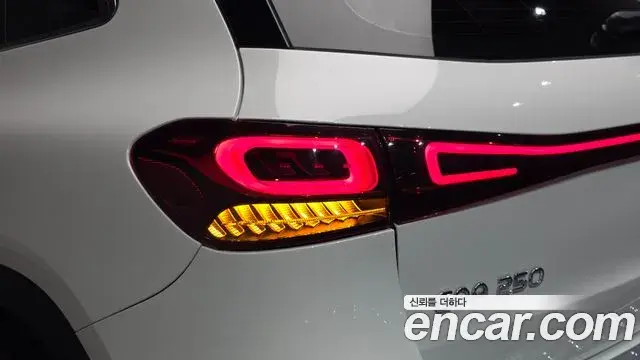 Mercedes-Benz EQA 2023 — Photo 15/36