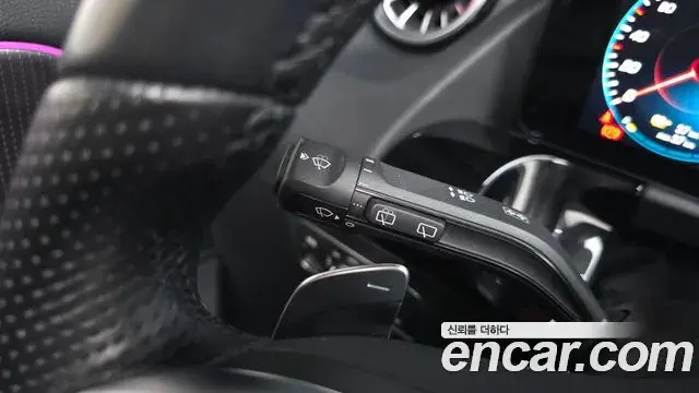 Mercedes-Benz EQA 2023 — Photo 19/36