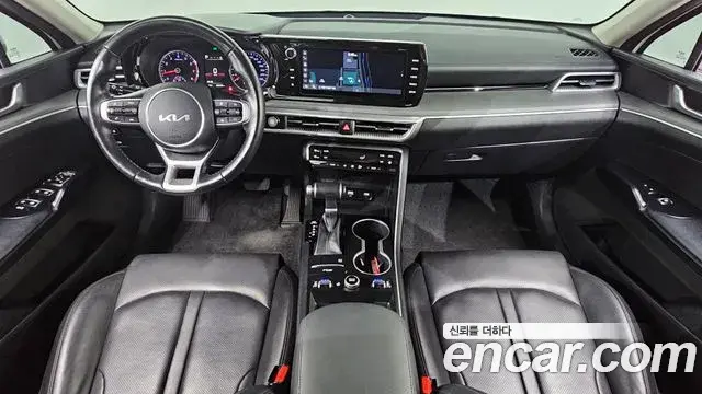 Kia K5 2022 — Photo 7/20