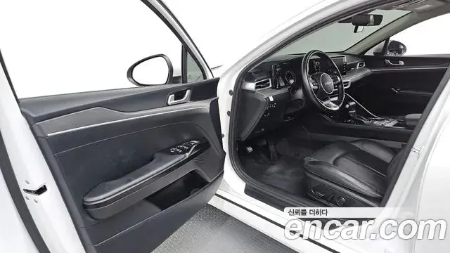 Kia K5 2022 — Photo 10/20