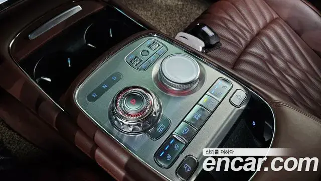 Genesis G90 2023 — Фото 9/20