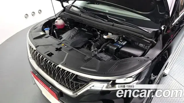 Kia Carnival 2023 — Photo 6/20