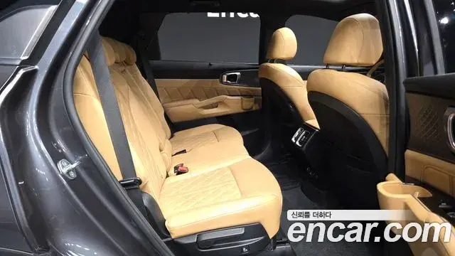 Kia Sorento 2022 — Фото 12/20