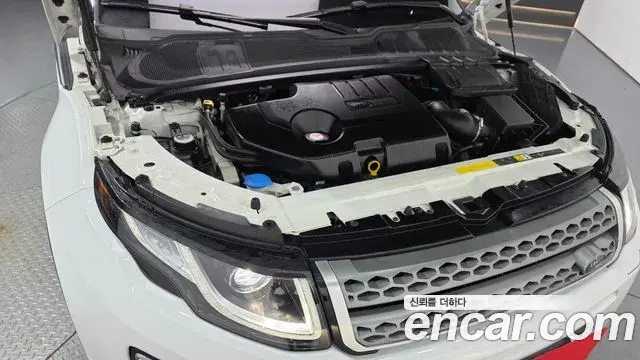 Land Rover Range Rover Evoque 2018 — Фото 6/20
