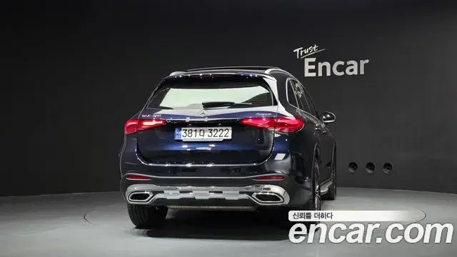 Mercedes-Benz GLC-Class 2024 — Photo 20/35