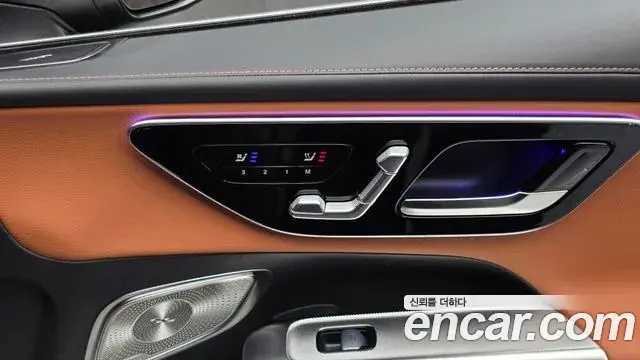 Mercedes-Benz GLC-Class 2024 — Photo 5/35