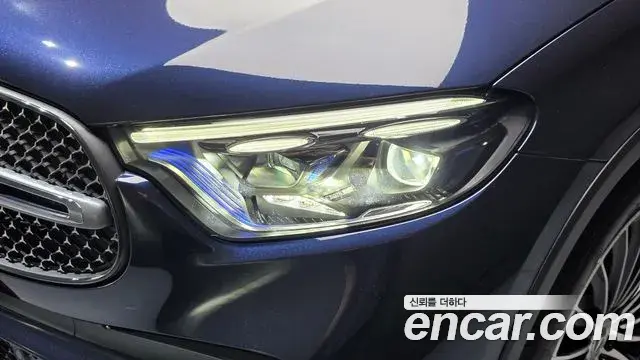 Mercedes-Benz GLC-Class 2024 — Photo 15/35