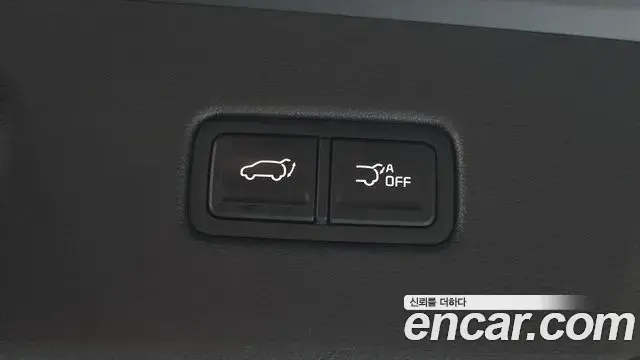 Kia Carnival 2023 — Фото 16/20