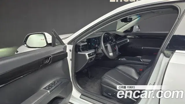 Hyundai Grandeur 2023 — Photo 10/20