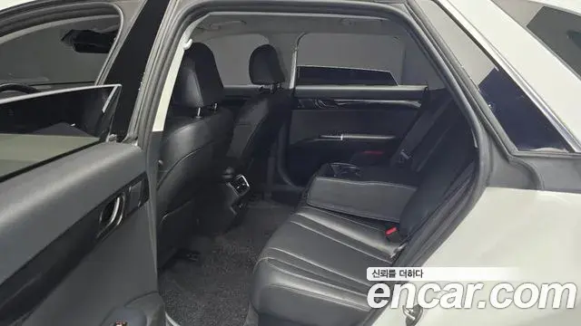 Hyundai Grandeur 2023 — Photo 12/20