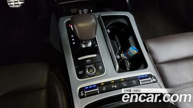 Kia Stinger 2018 — Фото 9/20