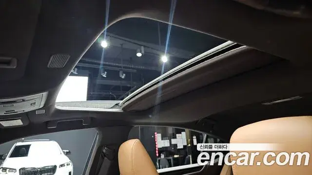 Lexus ES300h 2018 — Şəkil 19/20