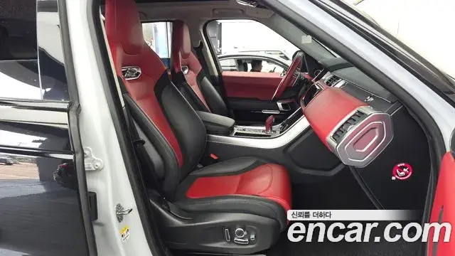 Land Rover Range Rover Sport 2019 — Photo 26/33