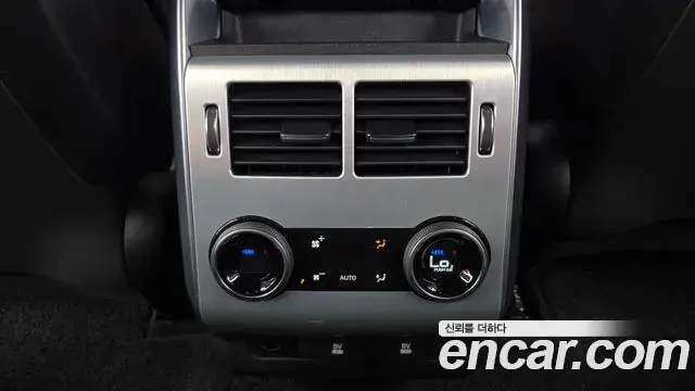 Land Rover Range Rover Sport 2019 — Photo 14/33