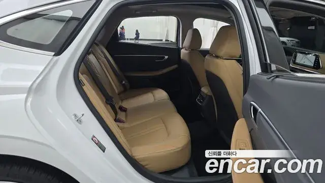 Hyundai Sonata 2020 — Фото 11/20