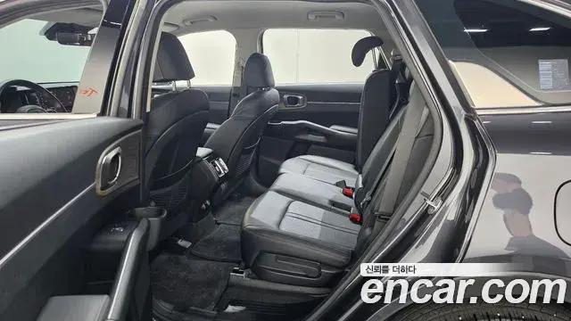 Kia Sorento 2021 — Photo 11/20