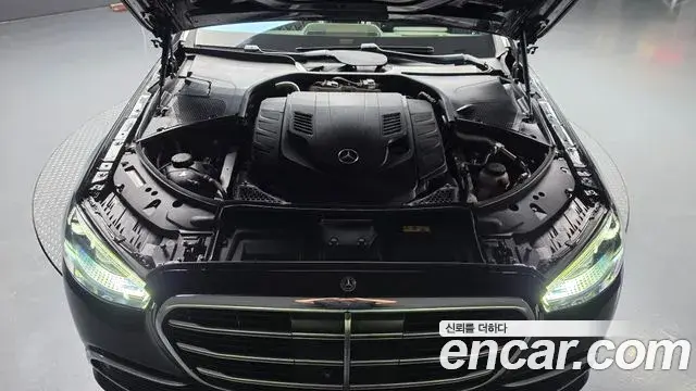 Mercedes-Benz S-Class 2021 — Фото 6/20