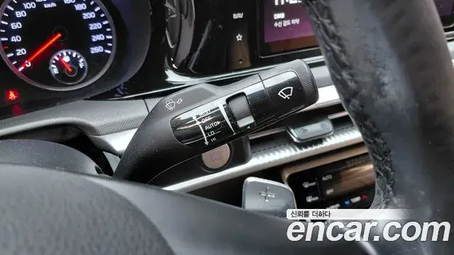 Kia K5 2021 — Şəkil 10/30