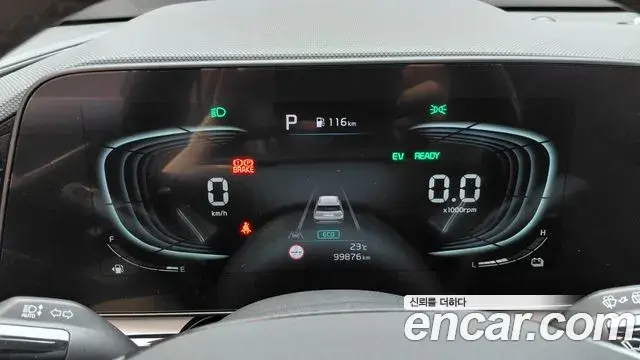 Kia Niro 2022 — Фото 8/20