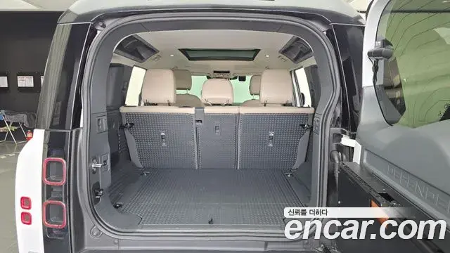 Land Rover Defender 2023 — Фото 20/20