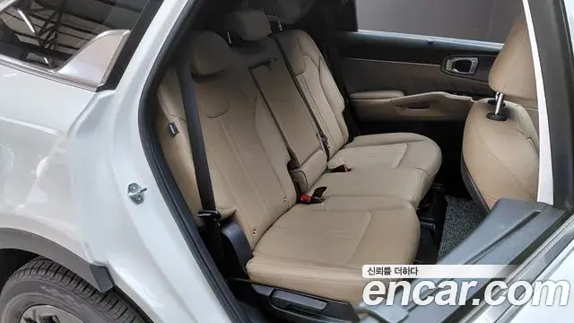 Kia Sorento 2023 — Фото 11/20