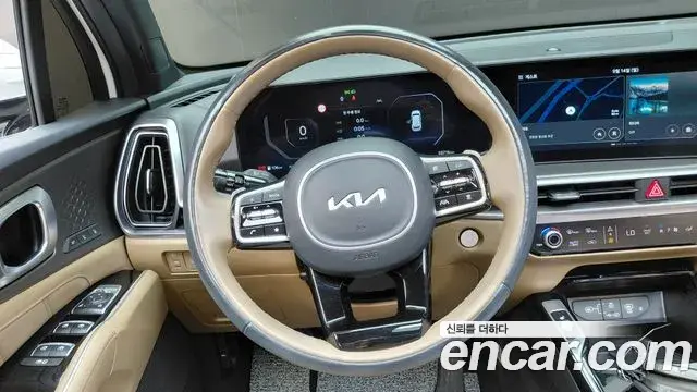 Kia Sorento 2023 — Фото 14/20