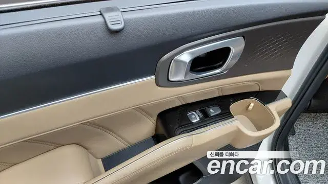 Kia Sorento 2023 — Фото 20/20