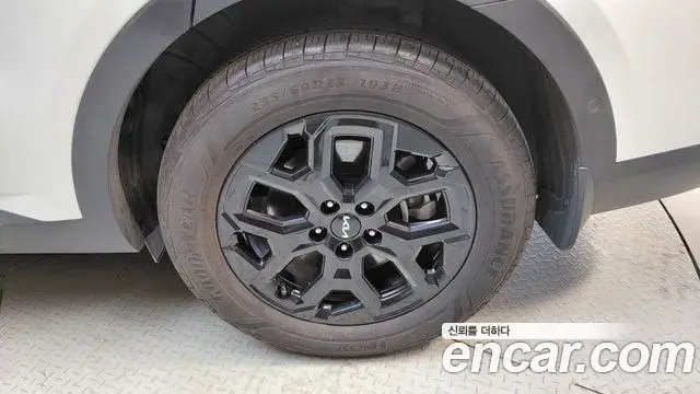 Kia Sorento 2023 — Şəkil 20/33
